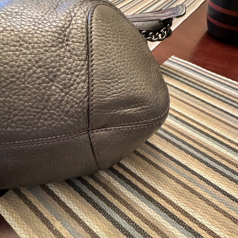 Gucci shoulder bag